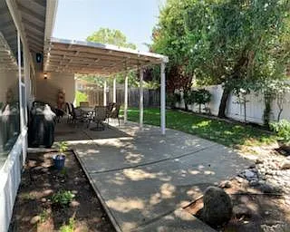 4050 Forestview Ave — Photo 10