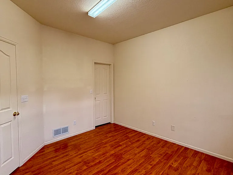 1766 Preston Dr — Photo 31