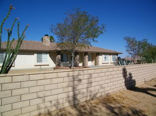 10676 Milpas Rd, Apple Valley, CA 92308