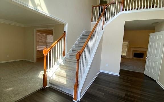 4th image of 1445 Highland Oaks Way