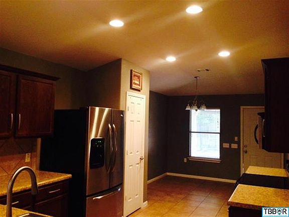 4th image of 624 Sugar Brook Dr