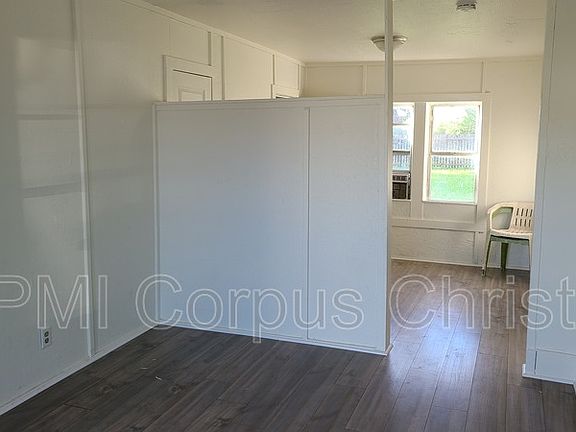 5th image of 1218 Barton St #4