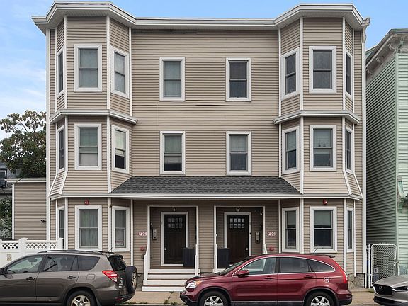 2nd image of 6 Chestnut Ave APT 1