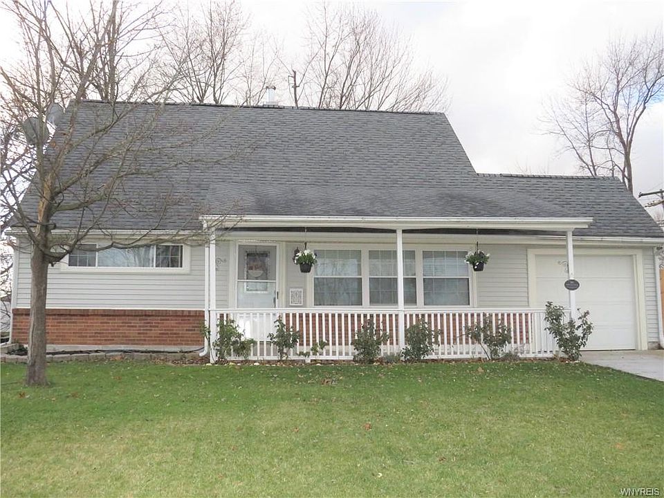 1st image of 80 Marilyn Dr