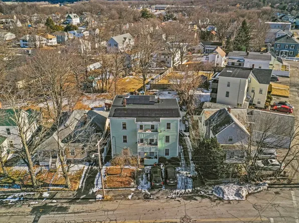 44 Walker St, Leominster, MA 01453