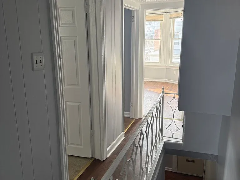 5753 N Beechwood St — Photo 10