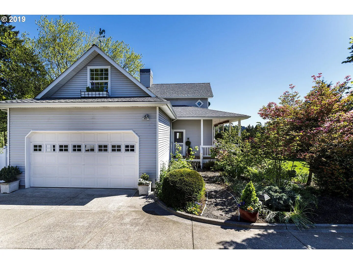 1559 6th Ave photo 1