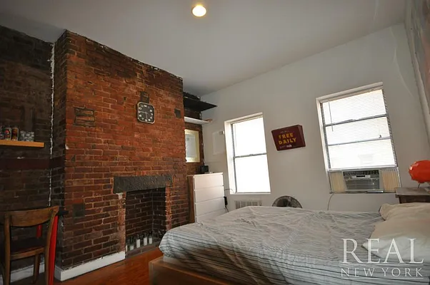 Rented by REAL New York | media 25