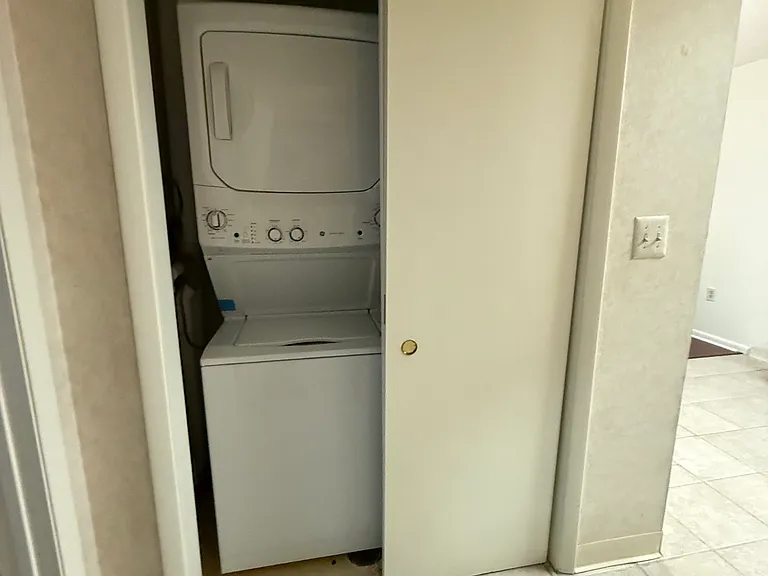 310 Lookout Ave #106 — Photo 9