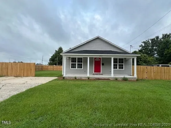 301 W Duke St, Dunn, NC 28334