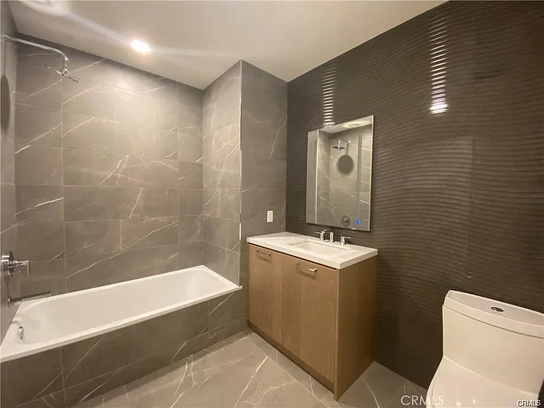 400 S Broadway Ave #2304 — Photo 10