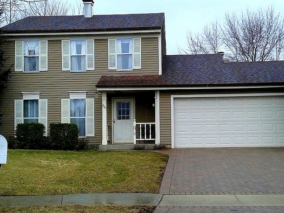 1st image of 921 Pinebrook Dr