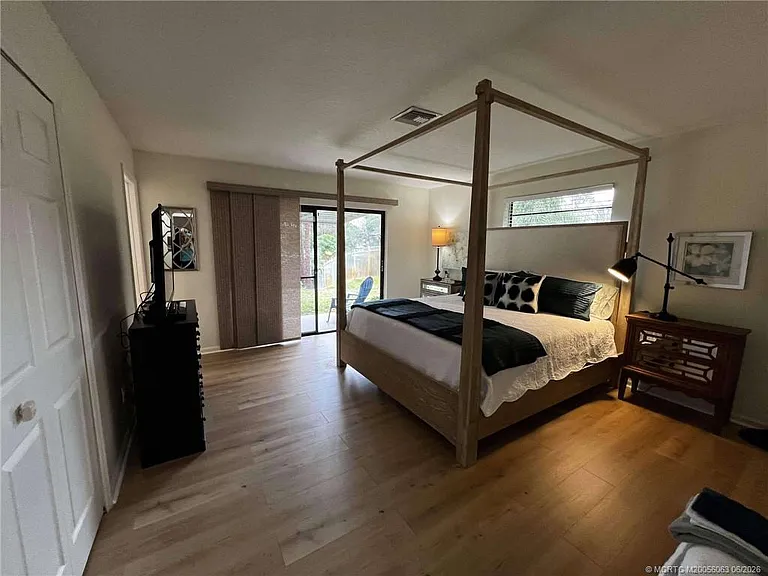 2453 SW Murphy Rd — Photo 3