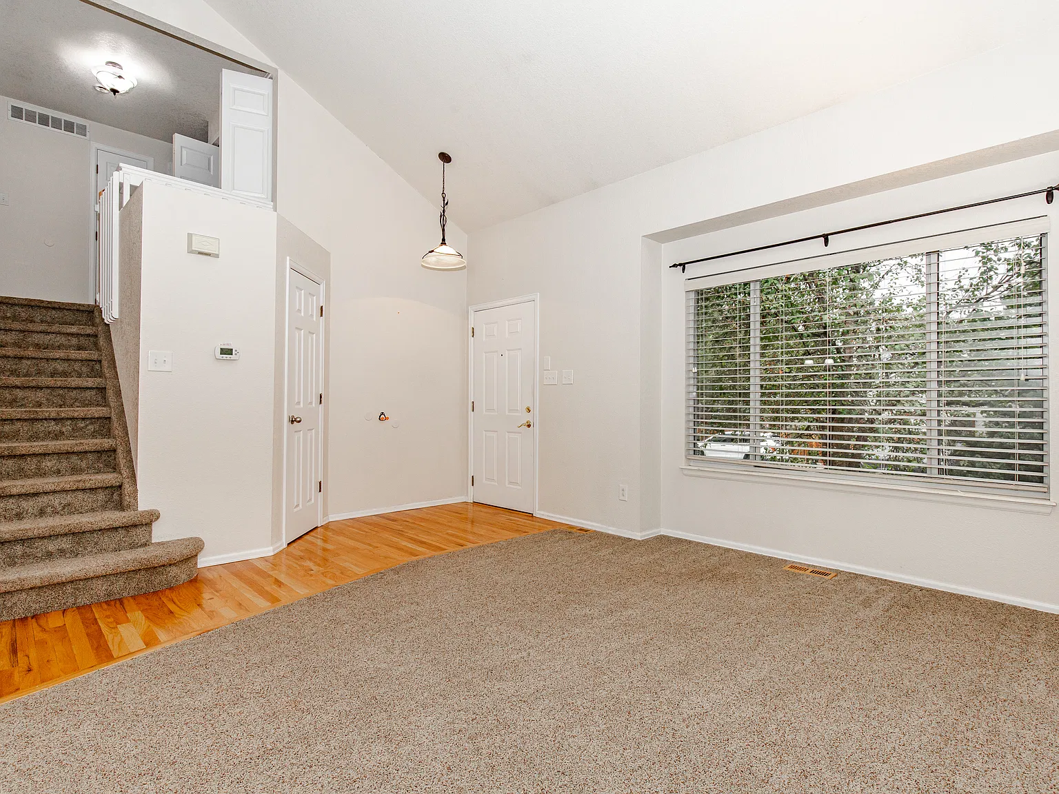 4 bed, 1878 sqft, $2,800 — Photo 3