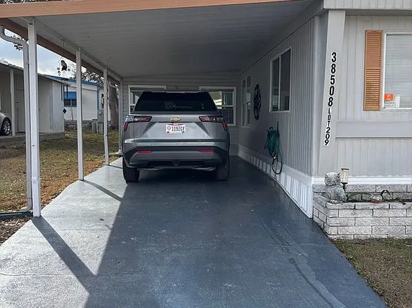 38508 Hummingbird Ct, Dade City, FL 33525