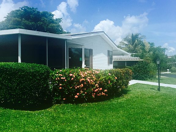 2nd image of 926 Sun Acres Ln