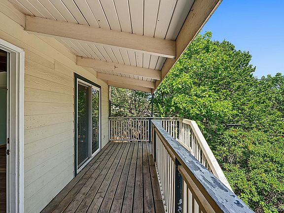 4th image of 539 Gray Court