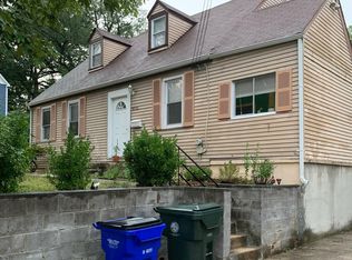 4910 Hollywood Rd, College Park, MD 20740