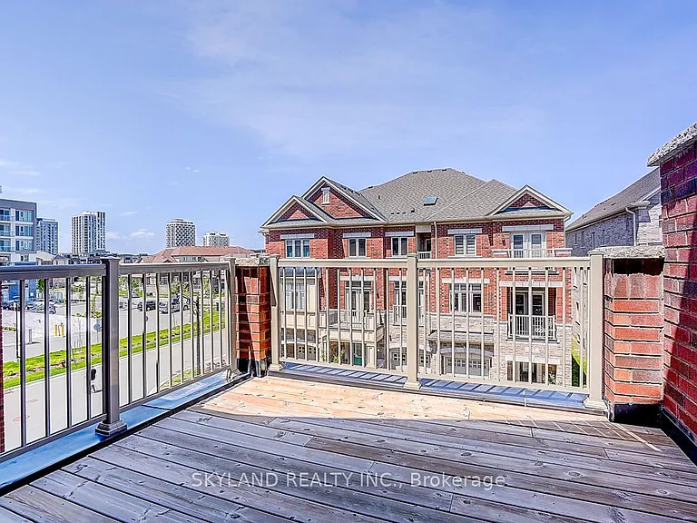 459 Dundas St E — Photo 25
