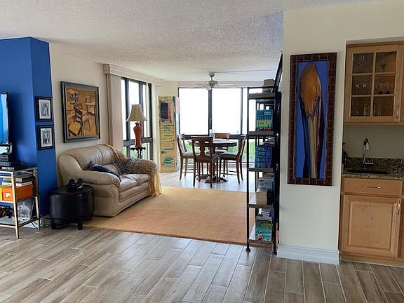 3rd image of 801 S Ocean Dr APT 505