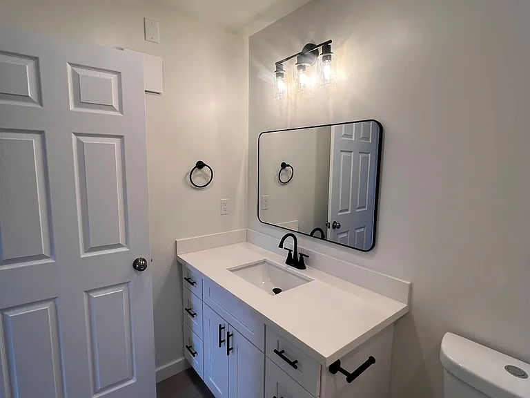 411 N 21st St #203 — Photo 14