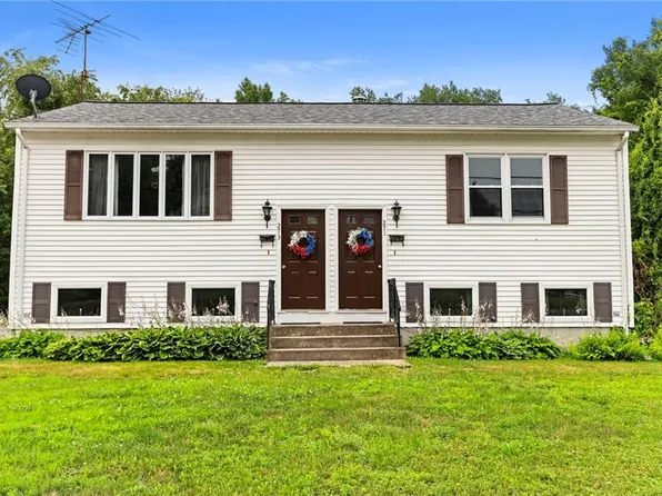 271-273 Chapel St, Burrillville, RI 02830