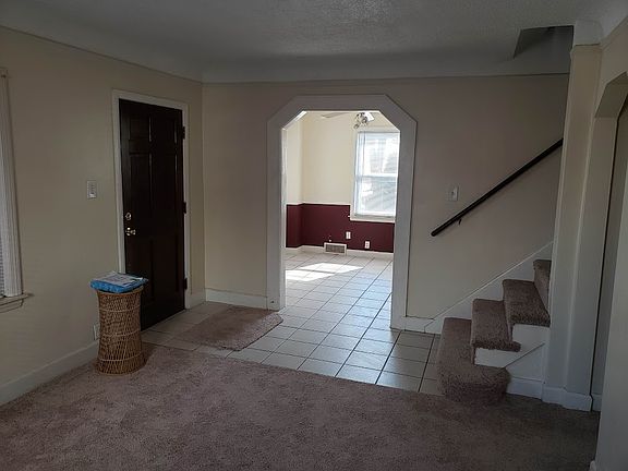 5th image of 15153 Cavour St