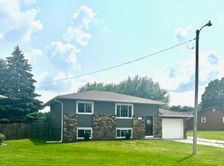 219 Trailridge Rd, Norfolk, NE 68701