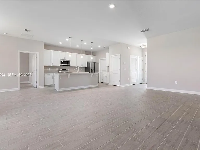 410 La Croix Rd SW — Photo 5