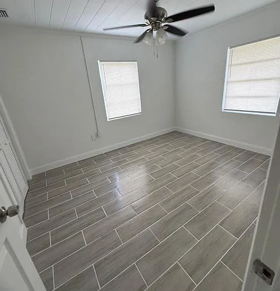 815 Dundas Ct — Photo 1