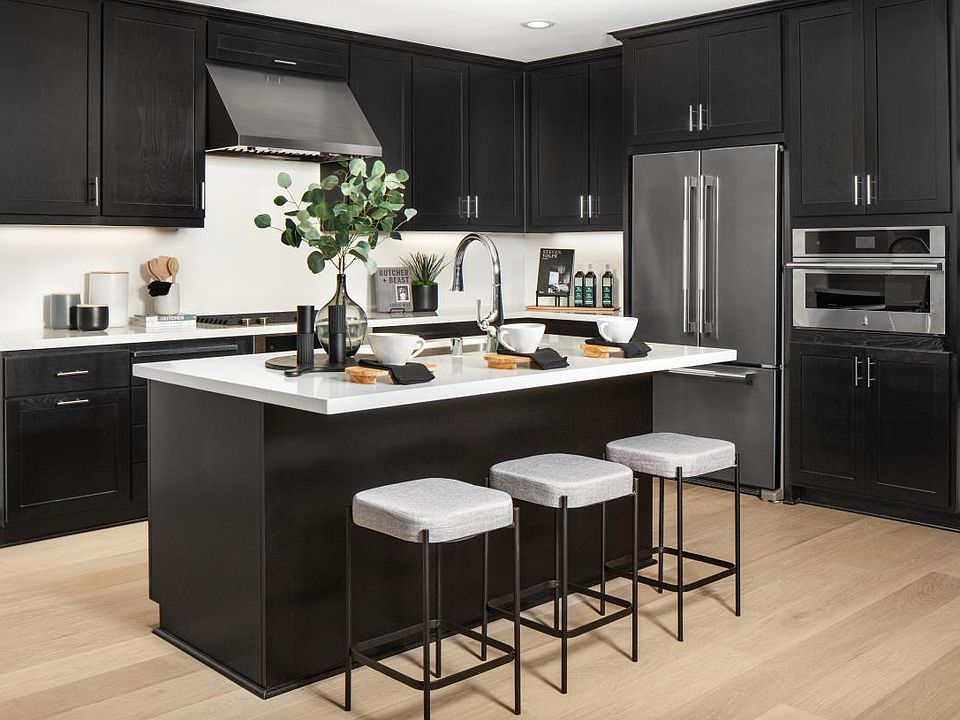 Beautiful kitchen with ample countertop and cabinet space
