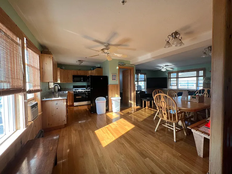 13 Atlantic Ave — Photo 17