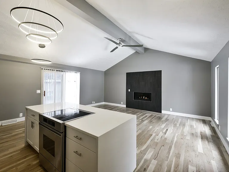 6804 S 140th Ave — Photo 9