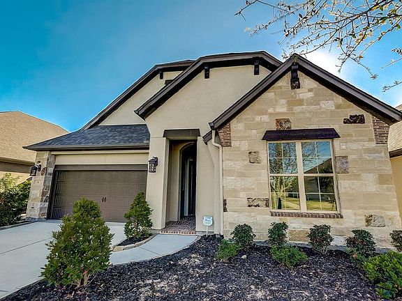 3rd image of 26 Floral Hills Ln