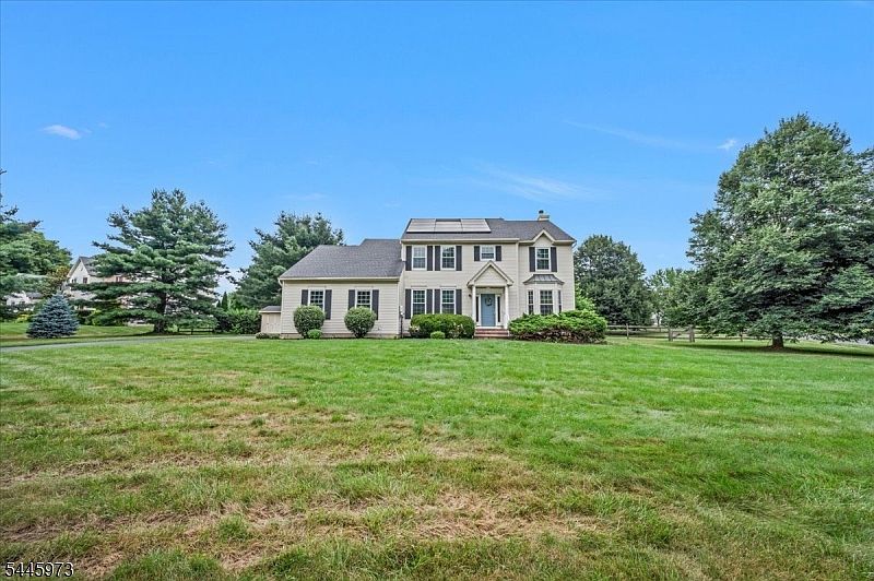 1st image of 39 Meadowview Dr