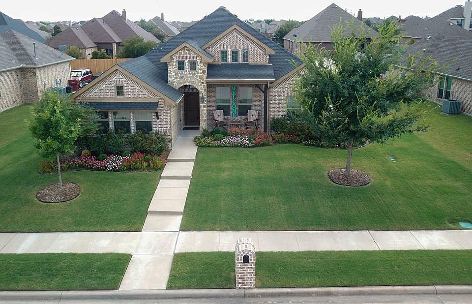 1st image of 1013 Lincoln Dr