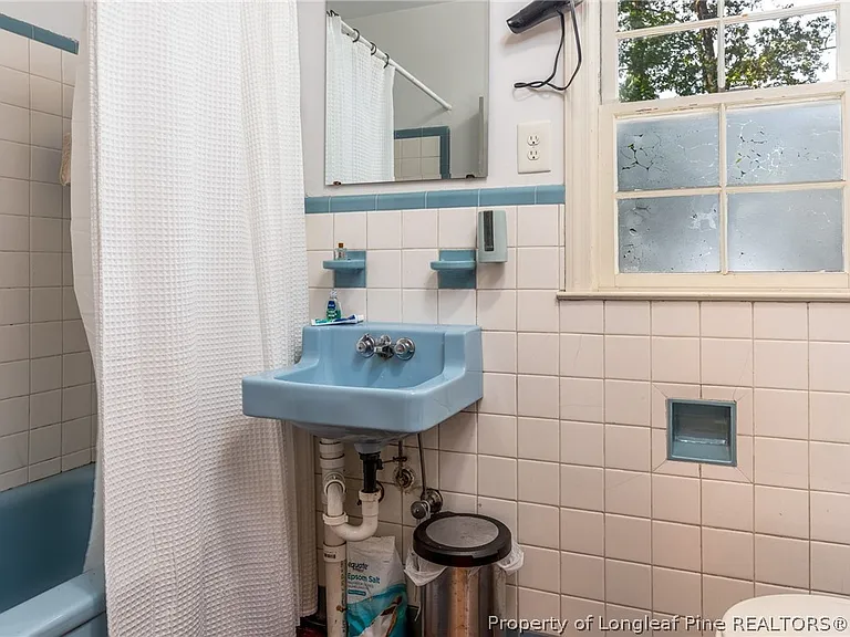 2718 Morganton Rd — Photo 17