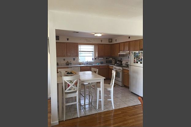 2nd image of 57 South St