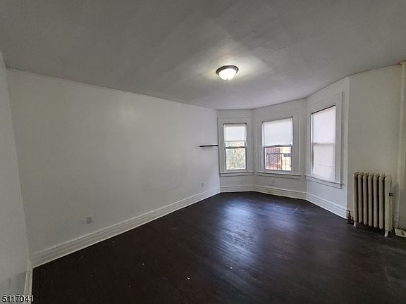 3rd image of 108 Carnegie Ave APT 2