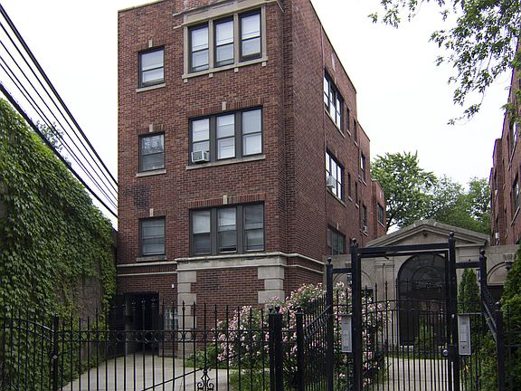 4th image of 1425-27 W Chase Ave #1427-2D