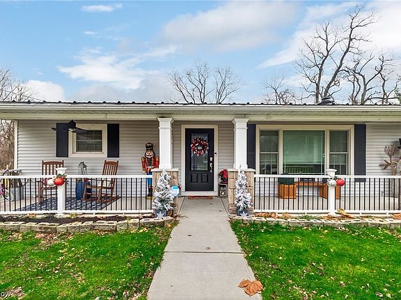 4th image of 4853 Elyria Ave