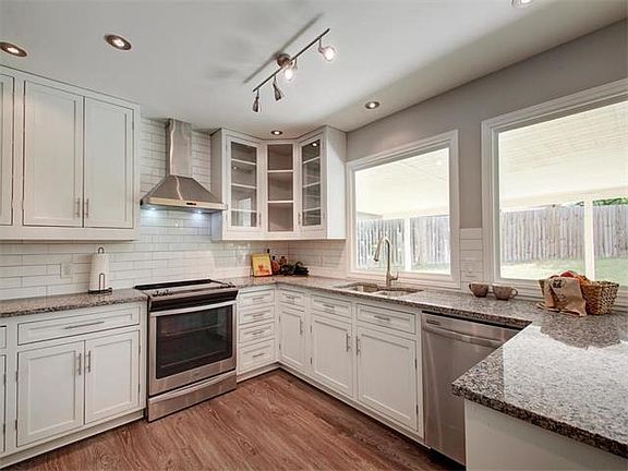 5th image of 3500 Carla Dr