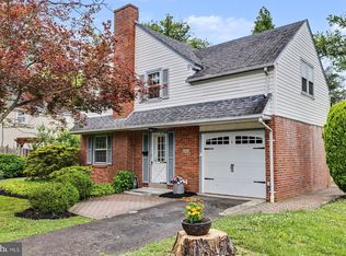 602 Meadow Ln, Oreland, PA 19075