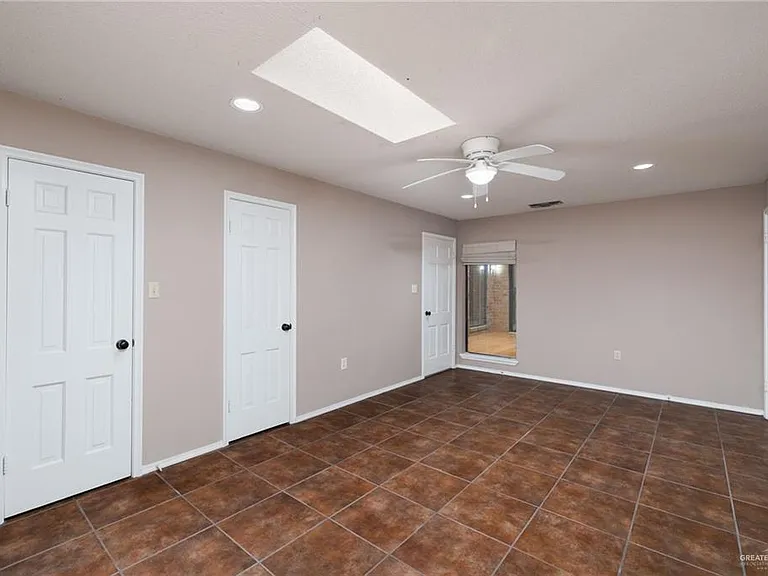 428 Vermont Ave — Photo 12