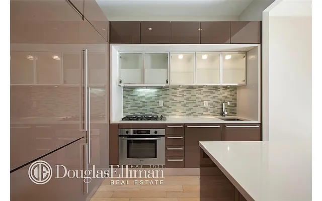 Rented by Douglas Elliman | media 14