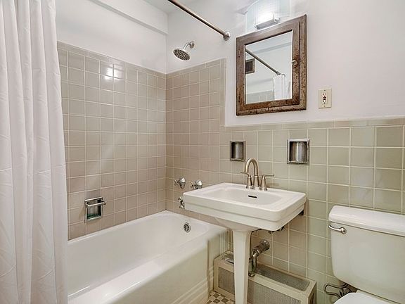 5th image of 235 Adams St APT 15K