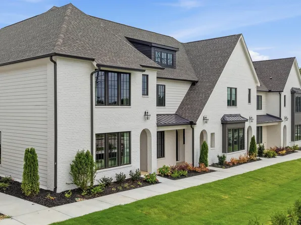 1886 Dawson Cir, Chattanooga, TN 37421