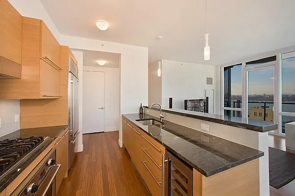Rented by Corcoran | media 19