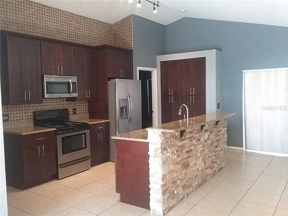 3rd image of 2128 Jessa Dr