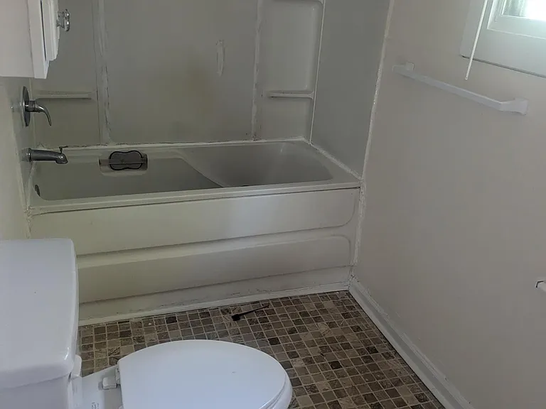 403 Justice Heights St — Photo 9